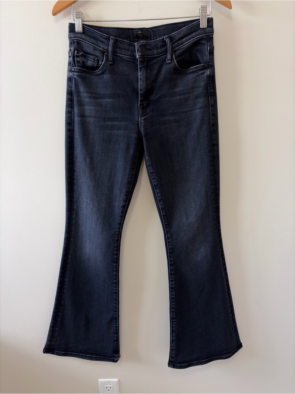 Mother The Weekender Jeans in 'Deep End' Wash - Picture 3 of 13